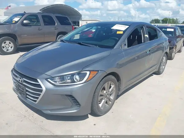 KMHD84LF0JU560348 2018 HYUNDAI ELANTRA - Image 2