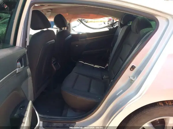 KMHD84LF0JU567039 2018 HYUNDAI ELANTRA - Image 8