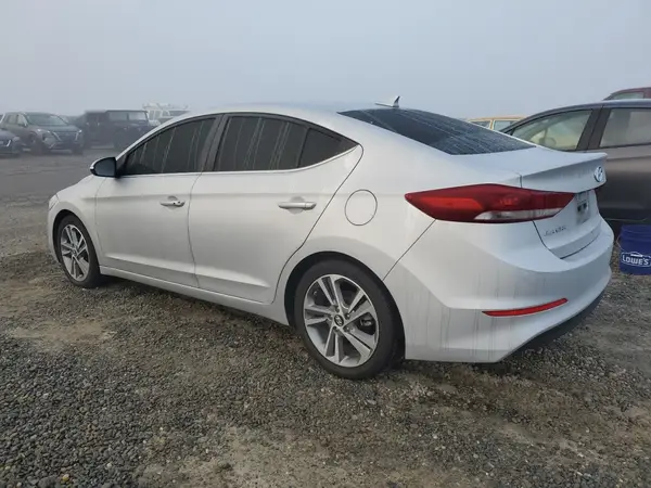 KMHD84LF0JU572189 2018 HYUNDAI ELANTRA - Image 2