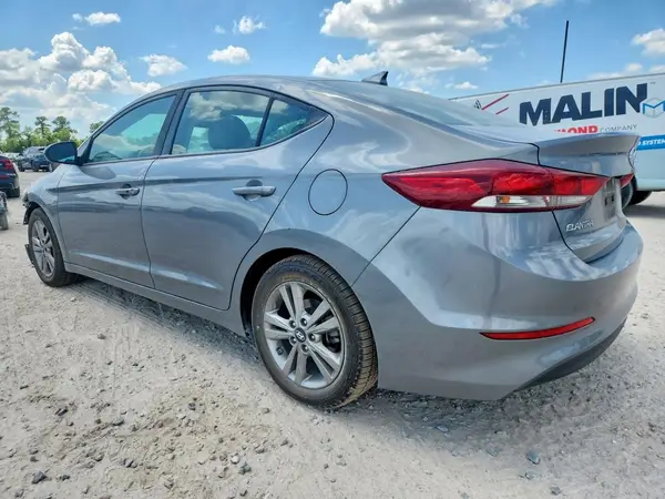 KMHD84LF0JU575383 2018 HYUNDAI ELANTRA - Image 2
