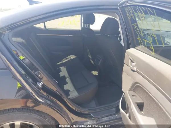 KMHD84LF0JU581510 2018 HYUNDAI ELANTRA - Image 8