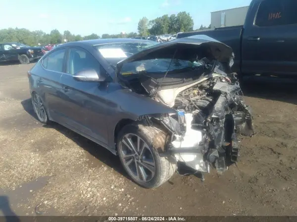 KMHD84LF0JU585718 2018 HYUNDAI ELANTRA - Image 1