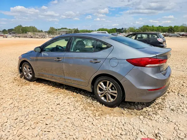 KMHD84LF0JU611721 2018 HYUNDAI ELANTRA - Image 2