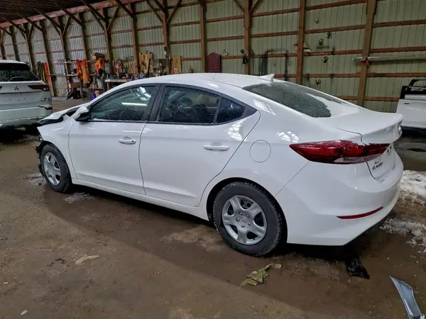 KMHD84LF0JU621570 2018 HYUNDAI ELANTRA - Image 2