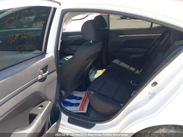 KMHD84LF0JU621987 2018 HYUNDAI ELANTRA - Image 8