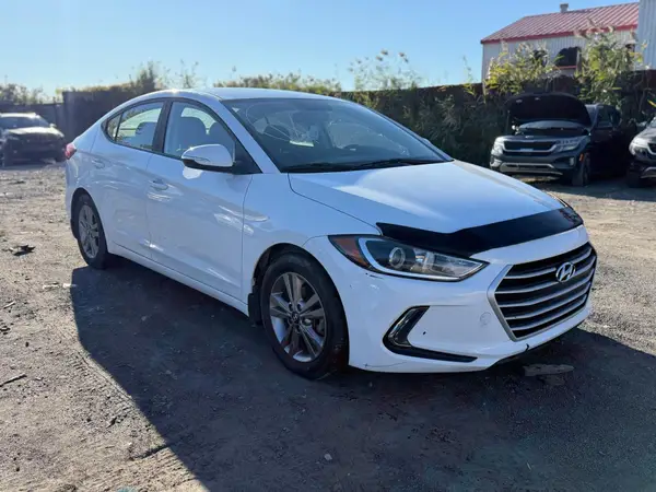 KMHD84LF0JU631127 2018 HYUNDAI ELANTRA - Image 1