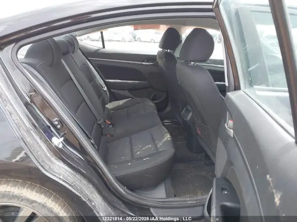 KMHD84LF0JU633072 2018 HYUNDAI ELANTRA - Image 8