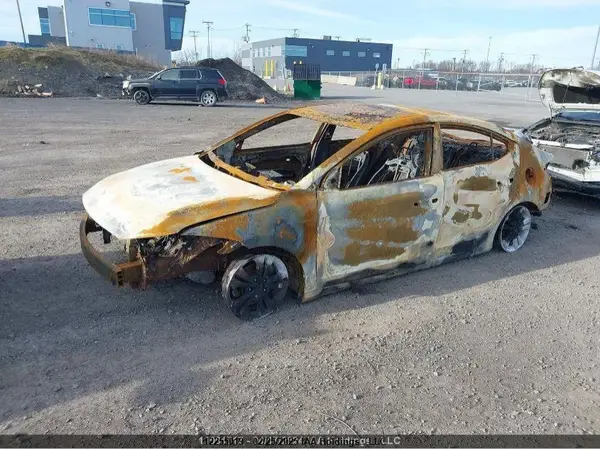 KMHD84LF0JU634609 2018 HYUNDAI ELANTRA - Image 2