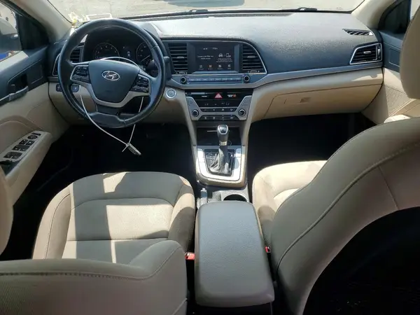 KMHD84LF0JU638384 2018 HYUNDAI ELANTRA - Image 8