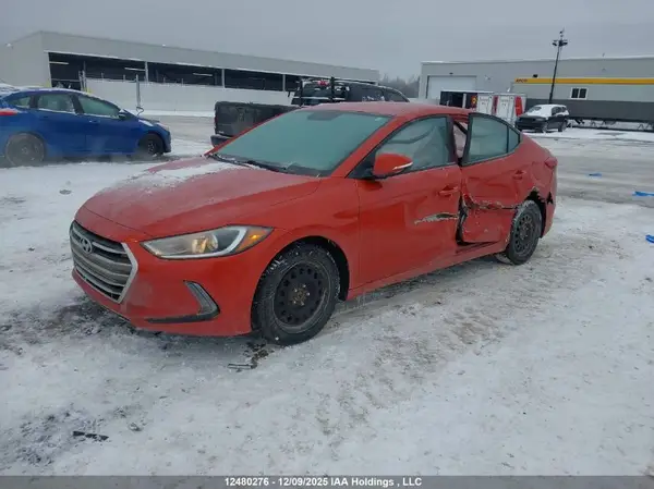 KMHD84LF0JU639955 2018 HYUNDAI ELANTRA - Image 2