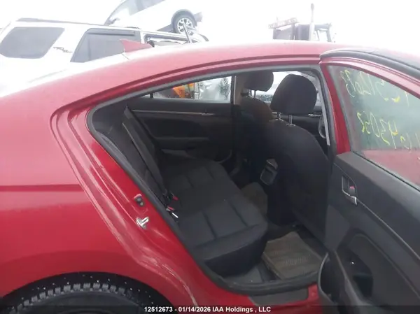 KMHD84LF0JU643052 2018 HYUNDAI ELANTRA - Image 8