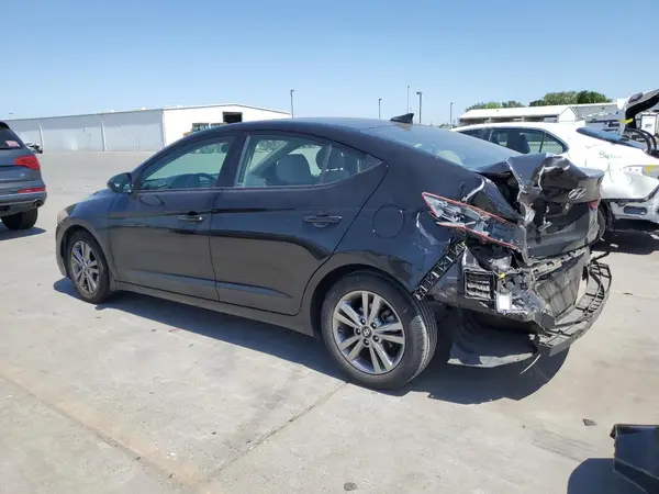 KMHD84LF0JU645979 2018 HYUNDAI ELANTRA - Image 2