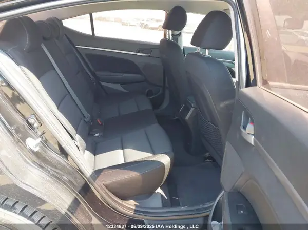 KMHD84LF0JU668761 2018 HYUNDAI ELANTRA - Image 8