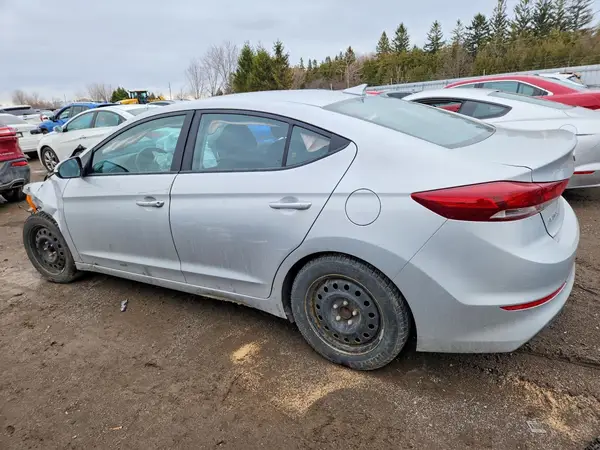 KMHD84LF0JU674981 2018 HYUNDAI ELANTRA - Image 2