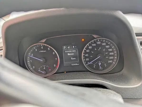 KMHD84LF0JU705081 2018 HYUNDAI ELANTRA - Image 8