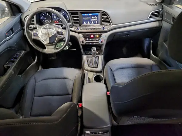 KMHD84LF0JU708272 2018 HYUNDAI ELANTRA - Image 8