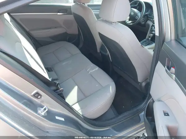 KMHD84LF0KU748997 2019 HYUNDAI ELANTRA - Image 8