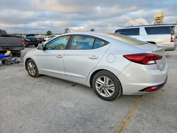 KMHD84LF0KU765864 2019 HYUNDAI ELANTRA - Image 2