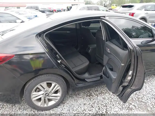 KMHD84LF0KU775343 2019 HYUNDAI ELANTRA - Image 8
