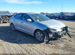 KMHD84LF0KU817963 2019 HYUNDAI ELANTRA
