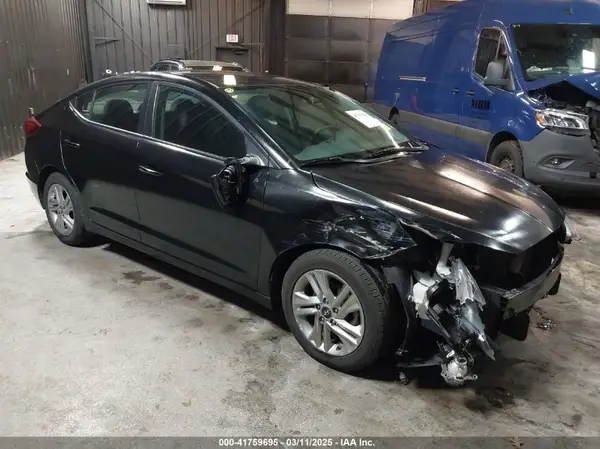KMHD84LF0KU854818 2019 HYUNDAI ELANTRA - Image 1