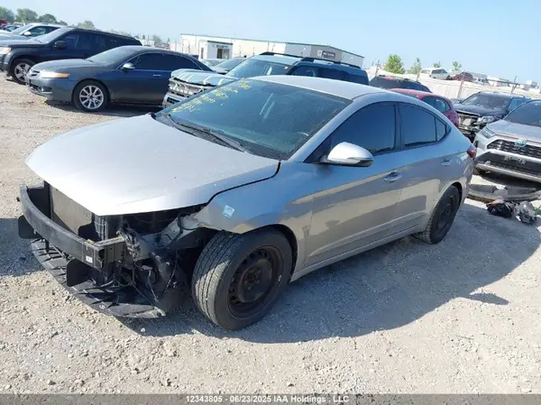 KMHD84LF0LU001577 2020 HYUNDAI ELANTRA - Image 2