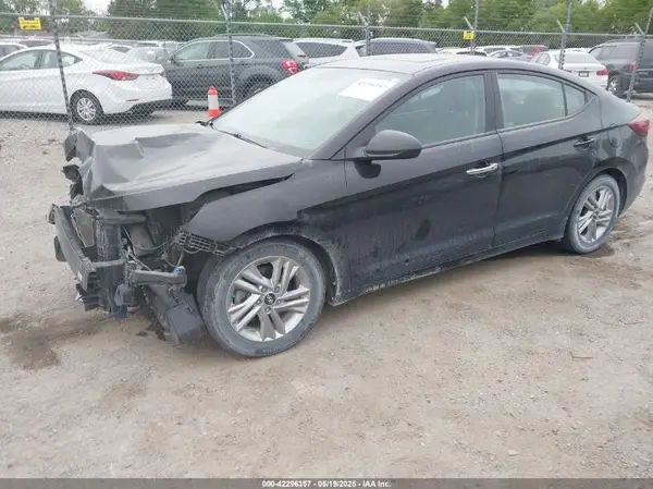 KMHD84LF0LU021277 2020 HYUNDAI ELANTRA - Image 2