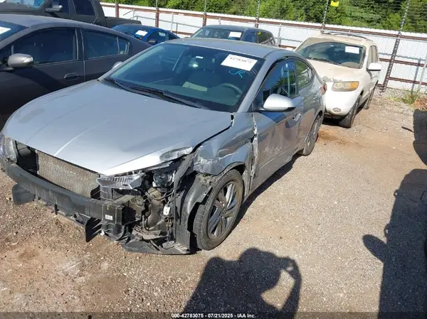 KMHD84LF0LU092804 2020 HYUNDAI ELANTRA - Image 2