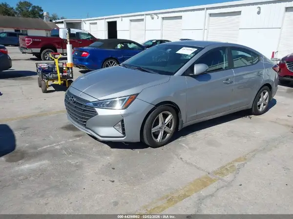 KMHD84LF0LU105552 2020 HYUNDAI ELANTRA - Image 2