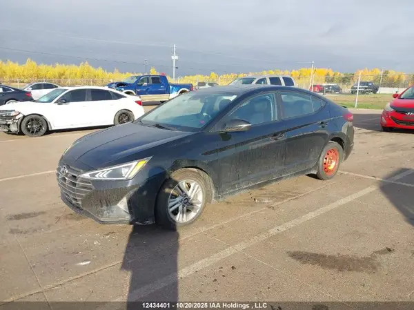 KMHD84LF0LU917417 2020 HYUNDAI ELANTRA - Image 2