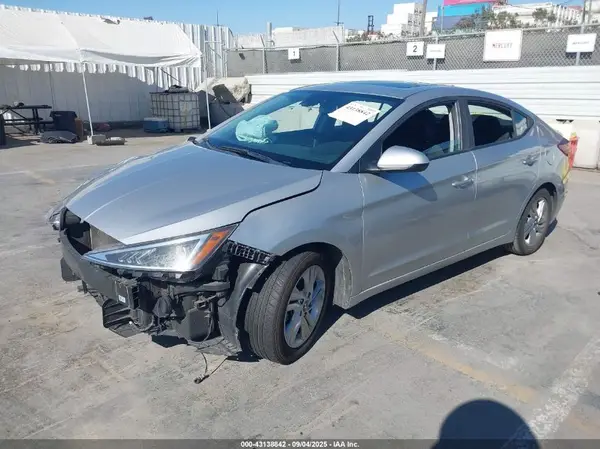 KMHD84LF0LU928711 2020 HYUNDAI ELANTRA - Image 2