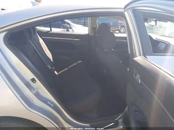KMHD84LF0LU928711 2020 HYUNDAI ELANTRA - Image 8