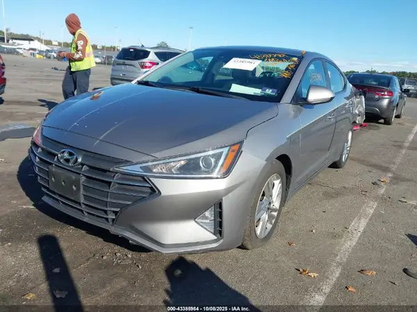 KMHD84LF0LU937182 2020 HYUNDAI ELANTRA - Image 2