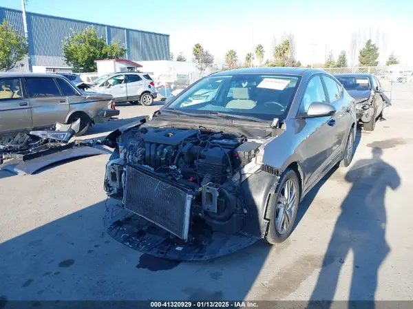 KMHD84LF0LU944987 2020 HYUNDAI ELANTRA - Image 2