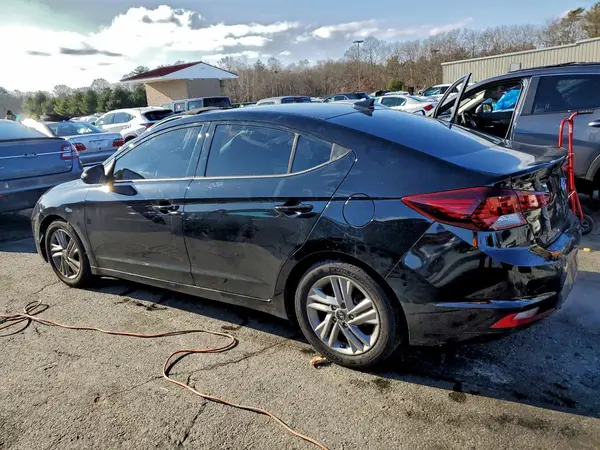KMHD84LF0LU951812 2020 HYUNDAI ELANTRA - Image 2