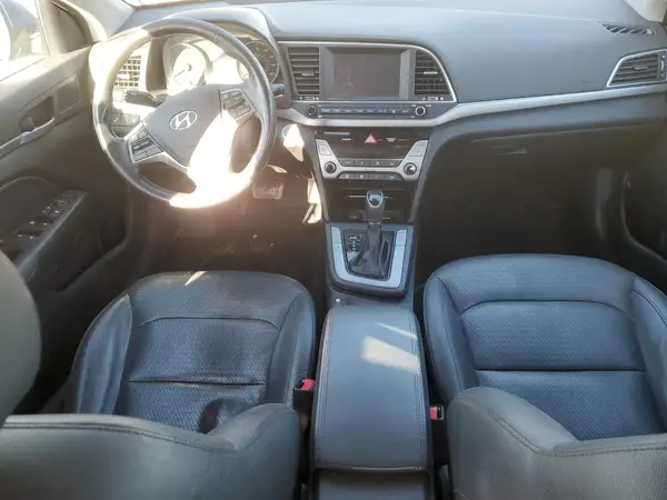 KMHD84LF1HU061147 2017 HYUNDAI ELANTRA - Image 8