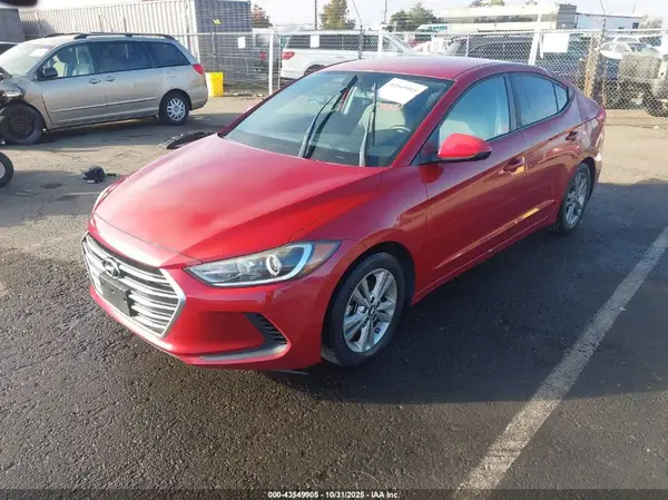KMHD84LF1HU062881 2017 HYUNDAI ELANTRA - Image 2