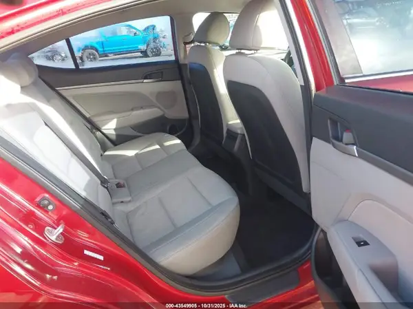 KMHD84LF1HU062881 2017 HYUNDAI ELANTRA - Image 8