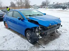 KMHD84LF1HU075808 2017 HYUNDAI ELANTRA