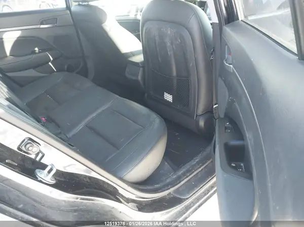 KMHD84LF1HU086131 2017 HYUNDAI ELANTRA - Image 8
