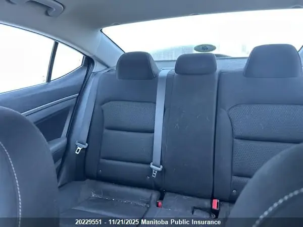 KMHD84LF1HU100836 2017 HYUNDAI ELANTRA - Image 8