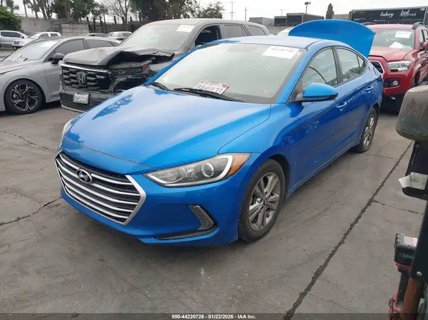 KMHD84LF1HU107236 2017 HYUNDAI ELANTRA - Image 2
