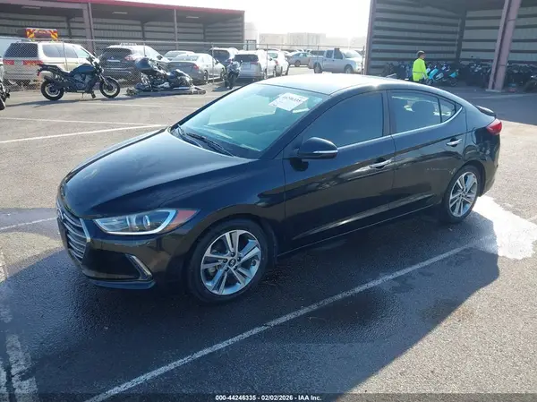 KMHD84LF1HU119404 2017 HYUNDAI ELANTRA - Image 2