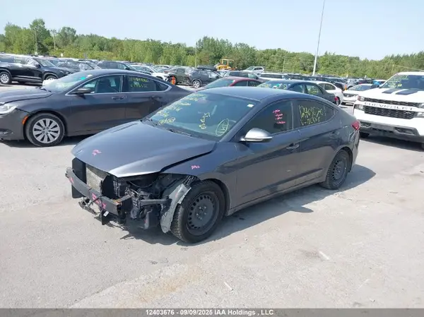 KMHD84LF1HU122576 2017 HYUNDAI ELANTRA - Image 2