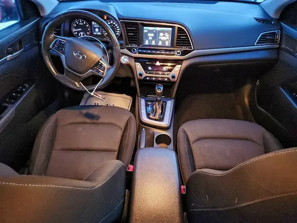 KMHD84LF1HU125851 2017 HYUNDAI ELANTRA - Image 8