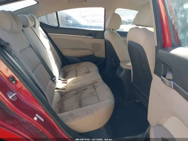 KMHD84LF1HU136963 2017 HYUNDAI ELANTRA - Image 8