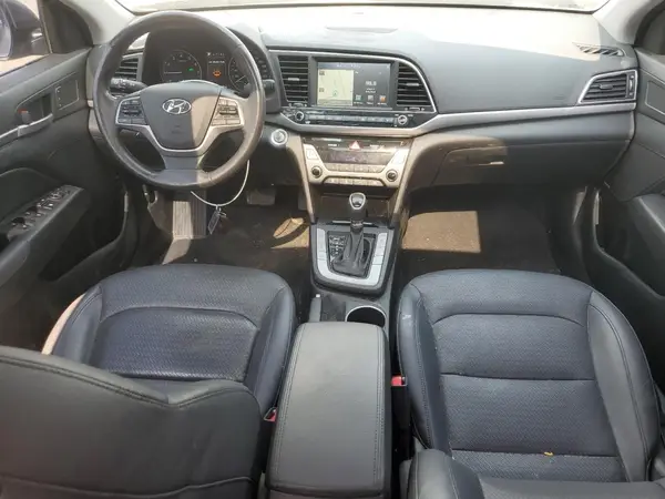 KMHD84LF1HU137739 2017 HYUNDAI ELANTRA - Image 8