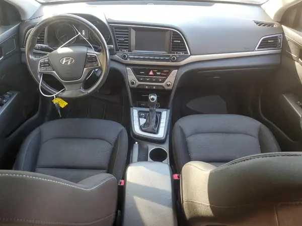 KMHD84LF1HU137837 2017 HYUNDAI ELANTRA - Image 8