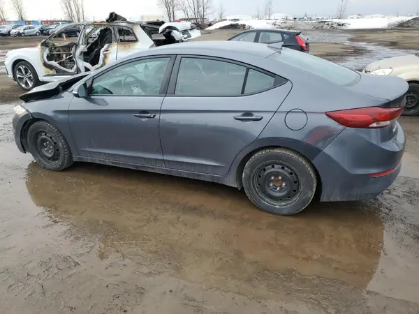 KMHD84LF1HU137899 2017 HYUNDAI ELANTRA - Image 2