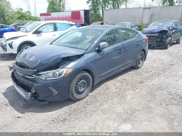 KMHD84LF1HU138745 2017 HYUNDAI ELANTRA - Image 2